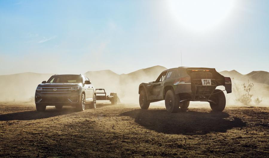  Volkswagen Atlas Cross Sport R Concept 2019 года  (фото 15 из 19)